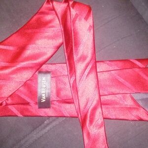 Men's tie